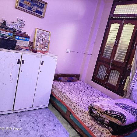 Hotel Shri Ram Sharnam Ayodhya Zewnętrze zdjęcie